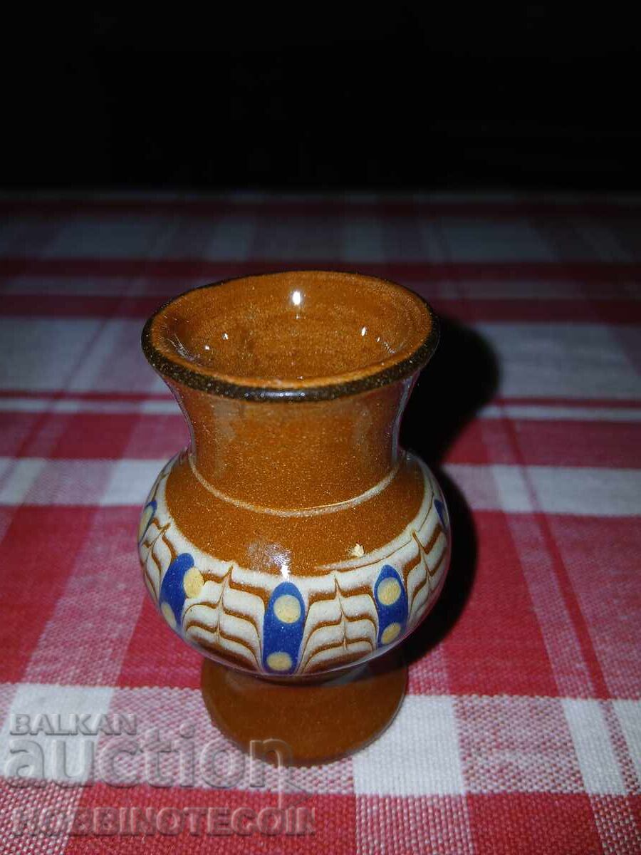 CERAMICĂ TROIANĂ - VAZĂ MICĂ NOUĂ - DISPONIBILE aprox. 30 buc cu preț 4.99 BGN | € 2.55