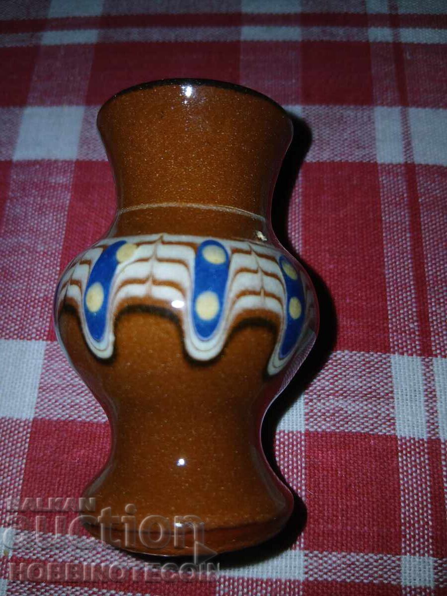 Livrarea CERAMICĂ TROIANĂ - VAZĂ MICĂ NOUĂ - DISPONIBILE aprox. 30 buc