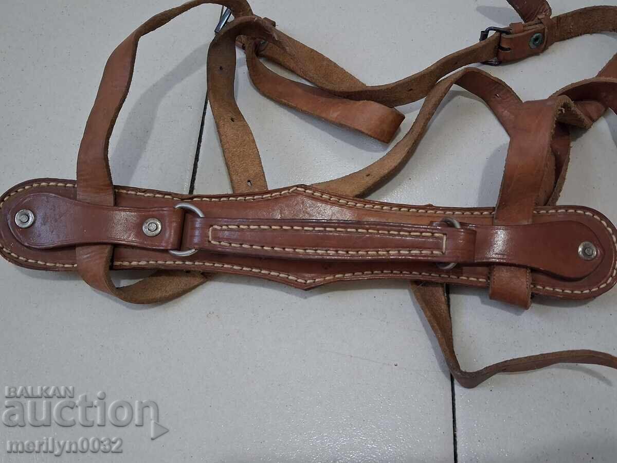 Delivery of Leather straps with handle for carrying folders, packages, bundles
