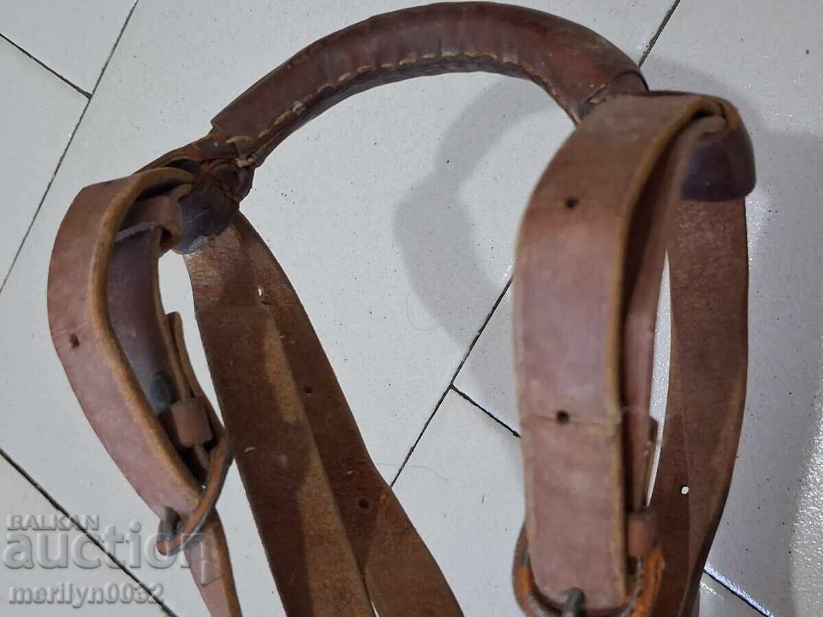 Leather straps with handle for carrying folders, packages, bundles with price 69.00 BGN | € 35.28