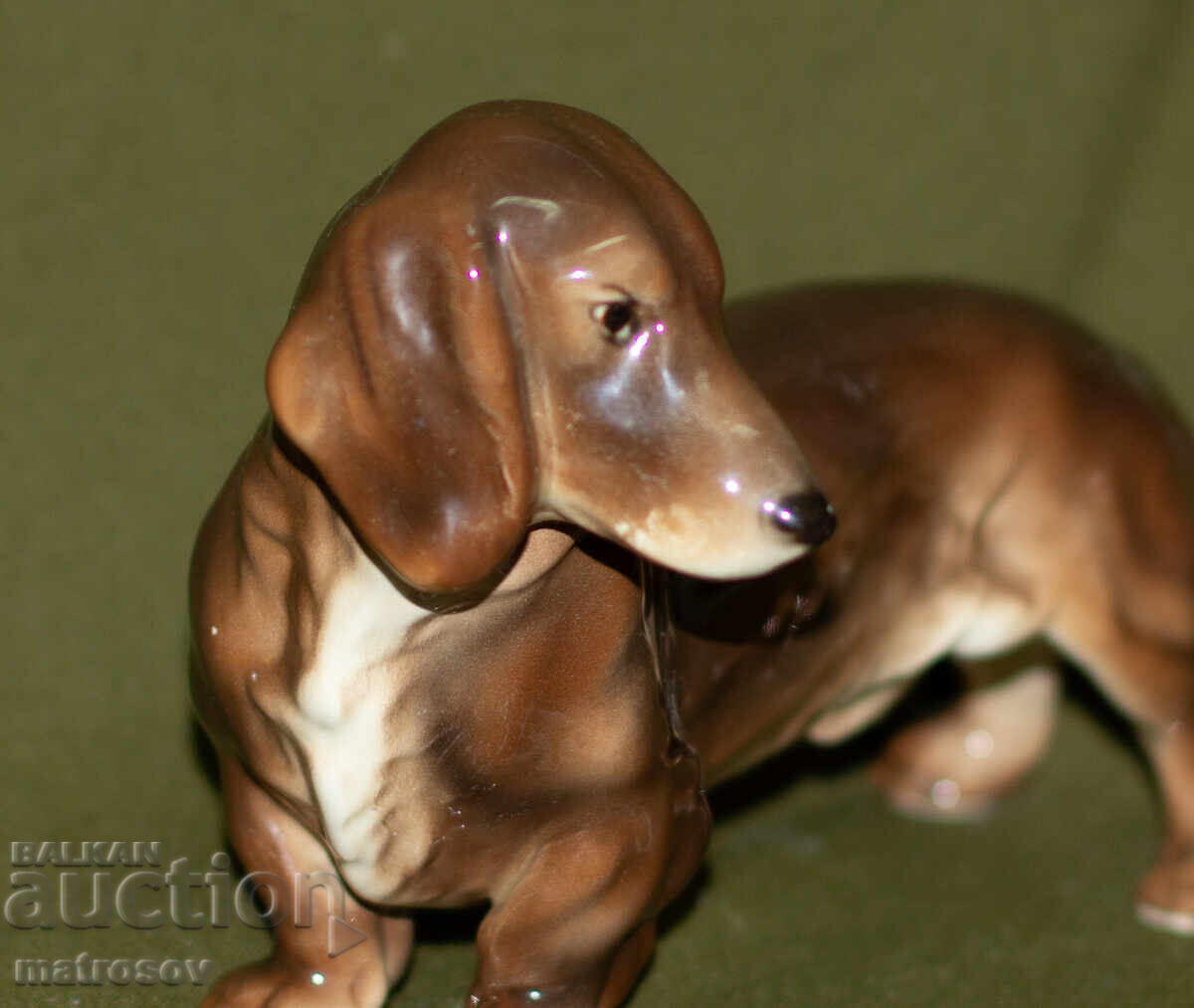 Παράδοση Διακοσμητικό πορσελάνινο ειδώλιο σκύλου ντάκελ