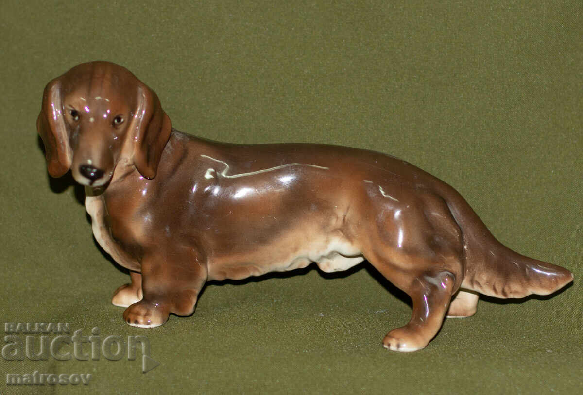 Διακοσμητικό πορσελάνινο ειδώλιο σκύλου ντάκελ