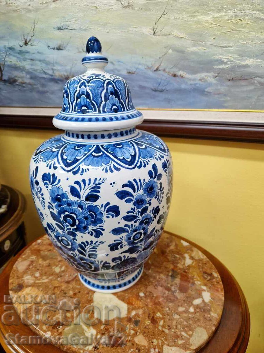Delivery of Beautiful antique Dutch porcelain urn bowl jar