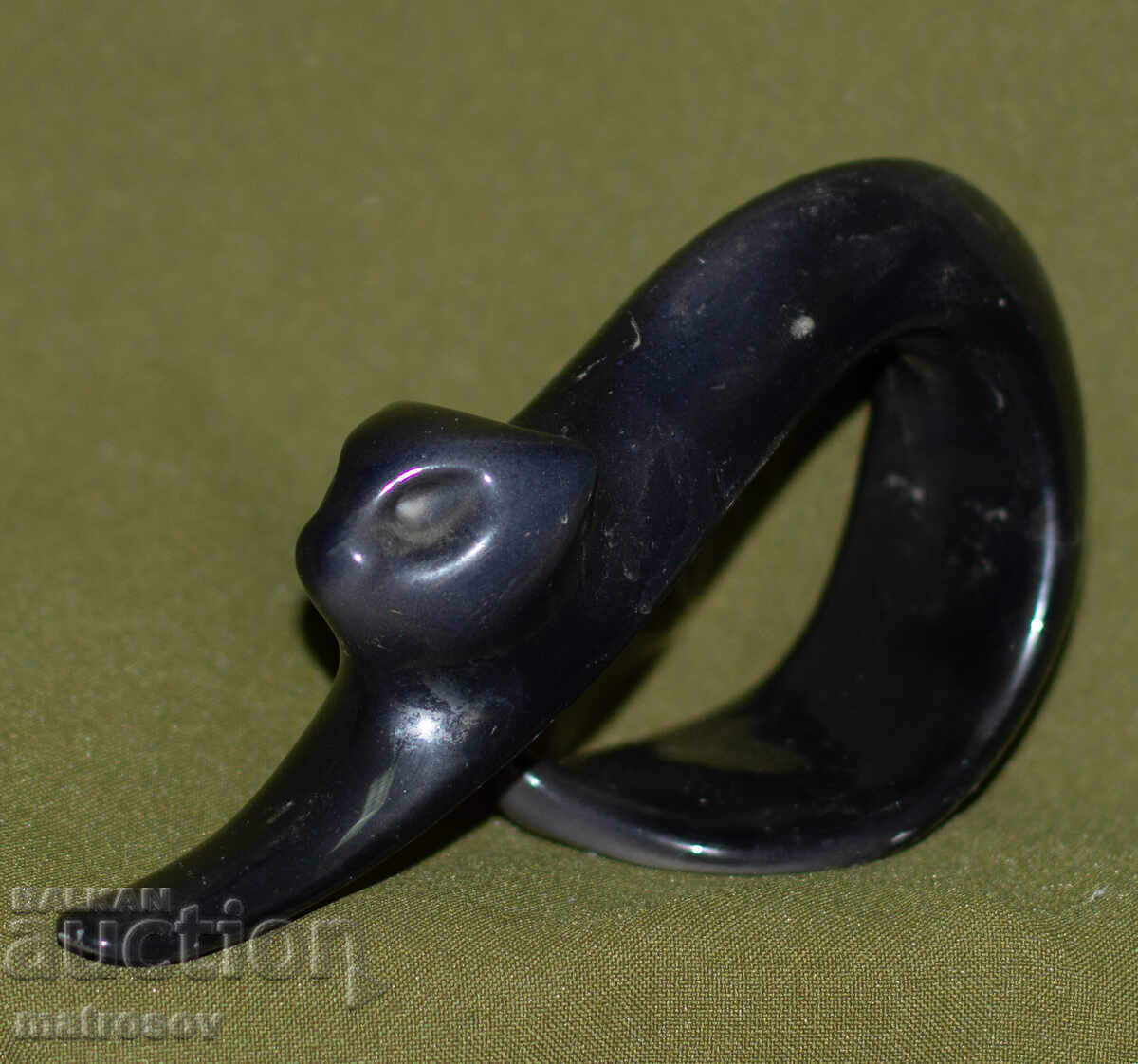 Διακοσμητικό βουλγαρικό πορσελάνινο ειδώλιο γάτας με τιμή 160.00 BGN | € 81.81