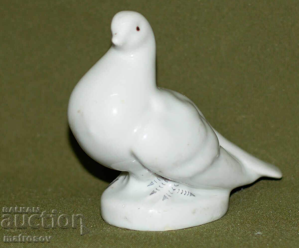 Delivery of Decorative porcelain figurine, white dove