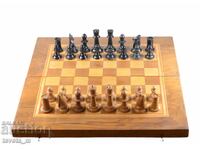 Shah  i Tabla v dyrvena kutia 48 h 48 sm. s kokaleni zarcheta