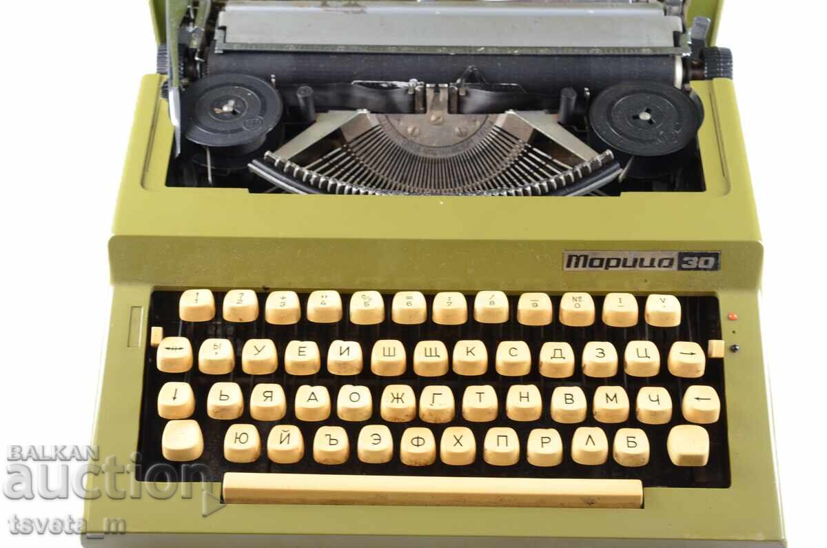 Mașină de scris MARIȚA 30 chirilică soc - funcționează cu preț 25.00 BGN | € 12.78
