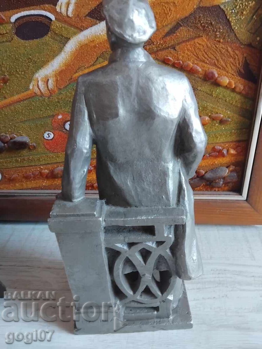 Соц стара склуптура Ленин 1977г Автор Мурзин! с цена 550.00 лв. | € 281.21