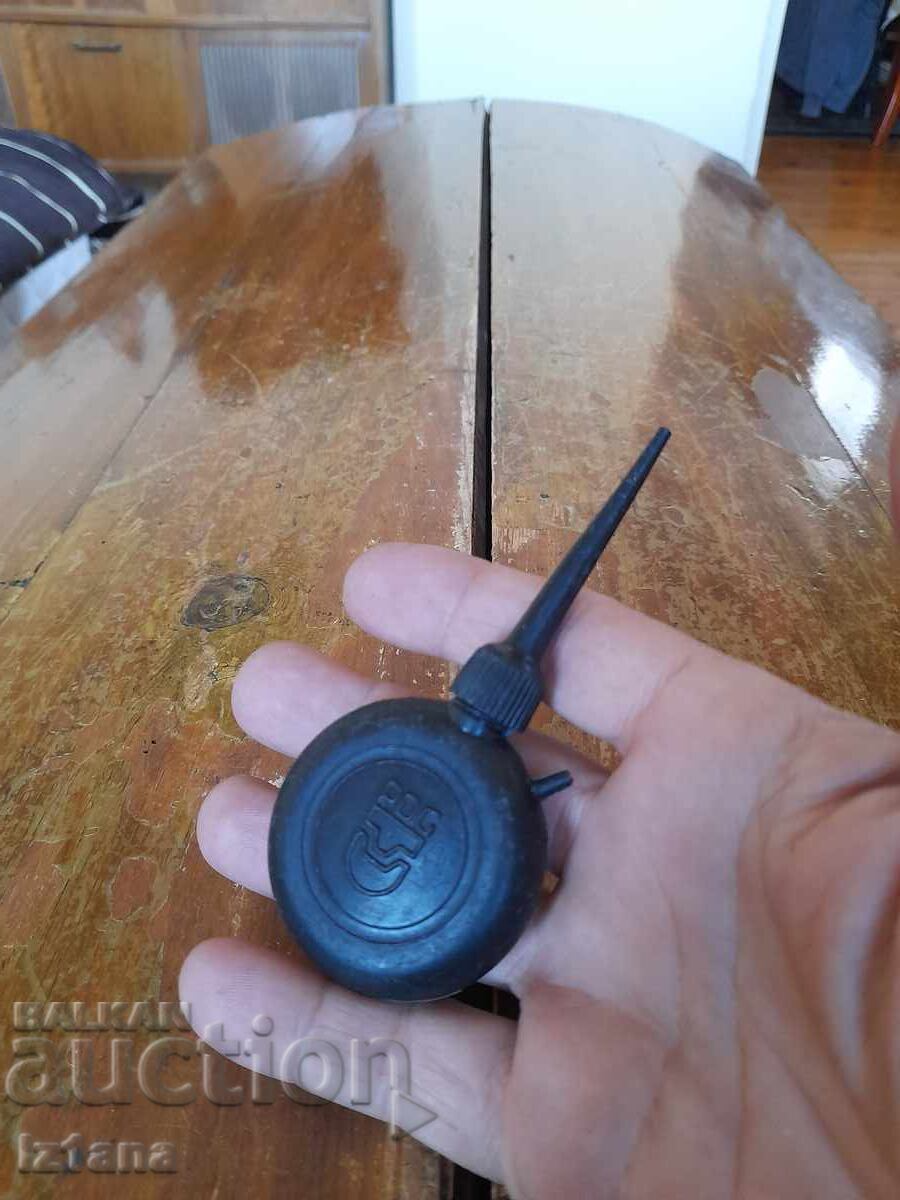 Стара масльонка с цена 14.00 лв. | € 7.16 Стара масльонка с цена 14.00 лв. | € 7.16