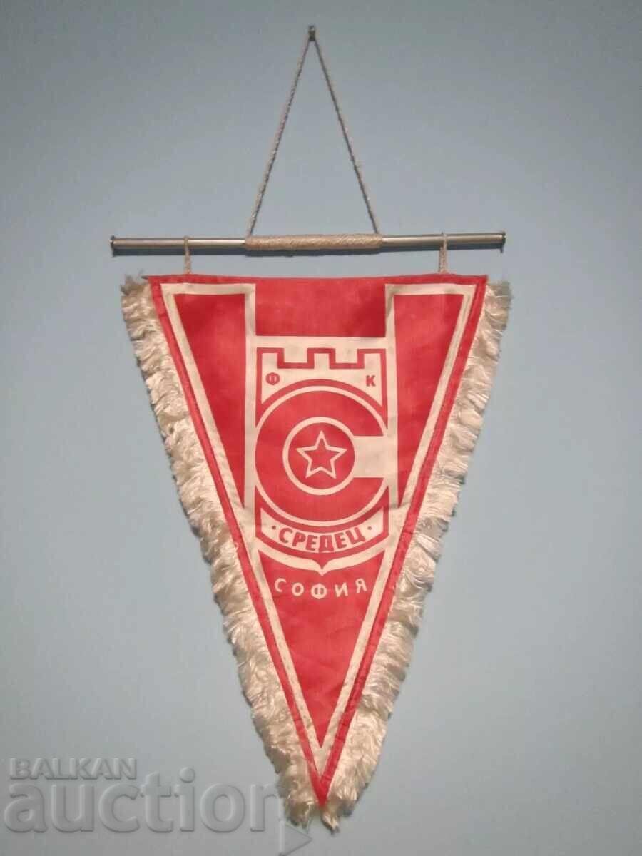 Licitație tricou de căpitan de fotbal CSKA / Sredets Sofia anii '80 Licitație tricou de căpitan de fotbal CSKA / Sredets Sofia anii '80