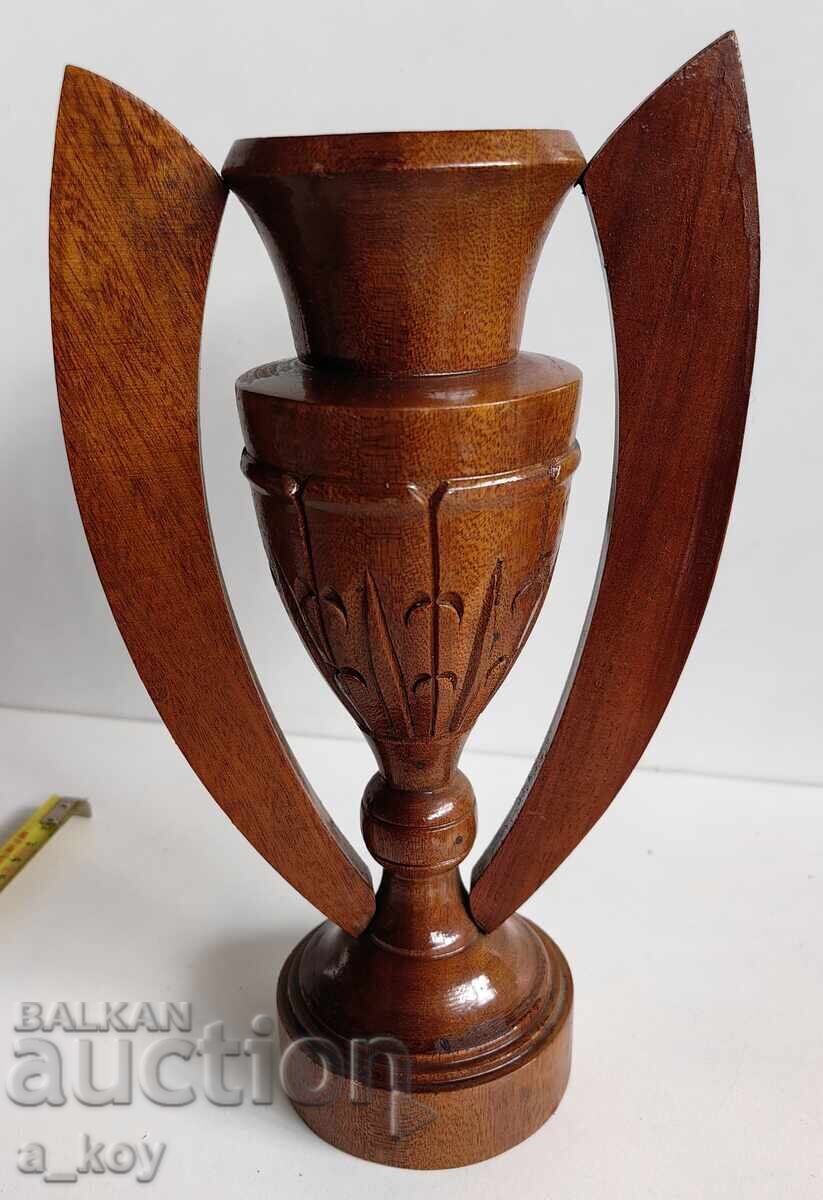 Κοινωνική Ξύλινη Κούπα με Ετικέτα