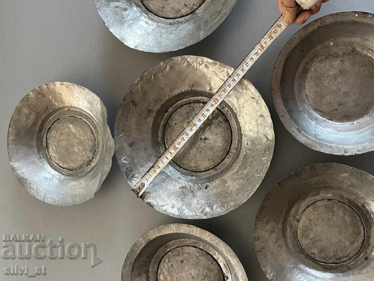 Auction  Copper-tinned plates, 6 pieces