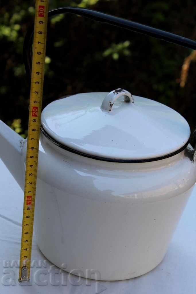 , СТАР ГОЛЯМ СОЦ ЕМАЙЛИРАН МЕТАЛЕН ЧАЙНИК КАНА ЗА ДЕКОРАЦИЯ с цена 10.00 лв. | € 5.11