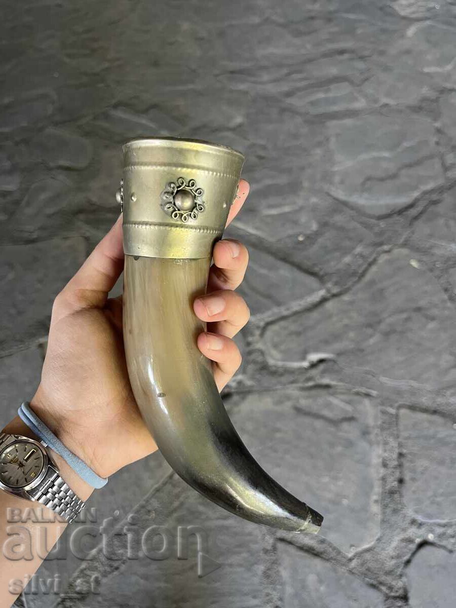 Аукцион Рог за пиене Съд за пиене от Средновековие