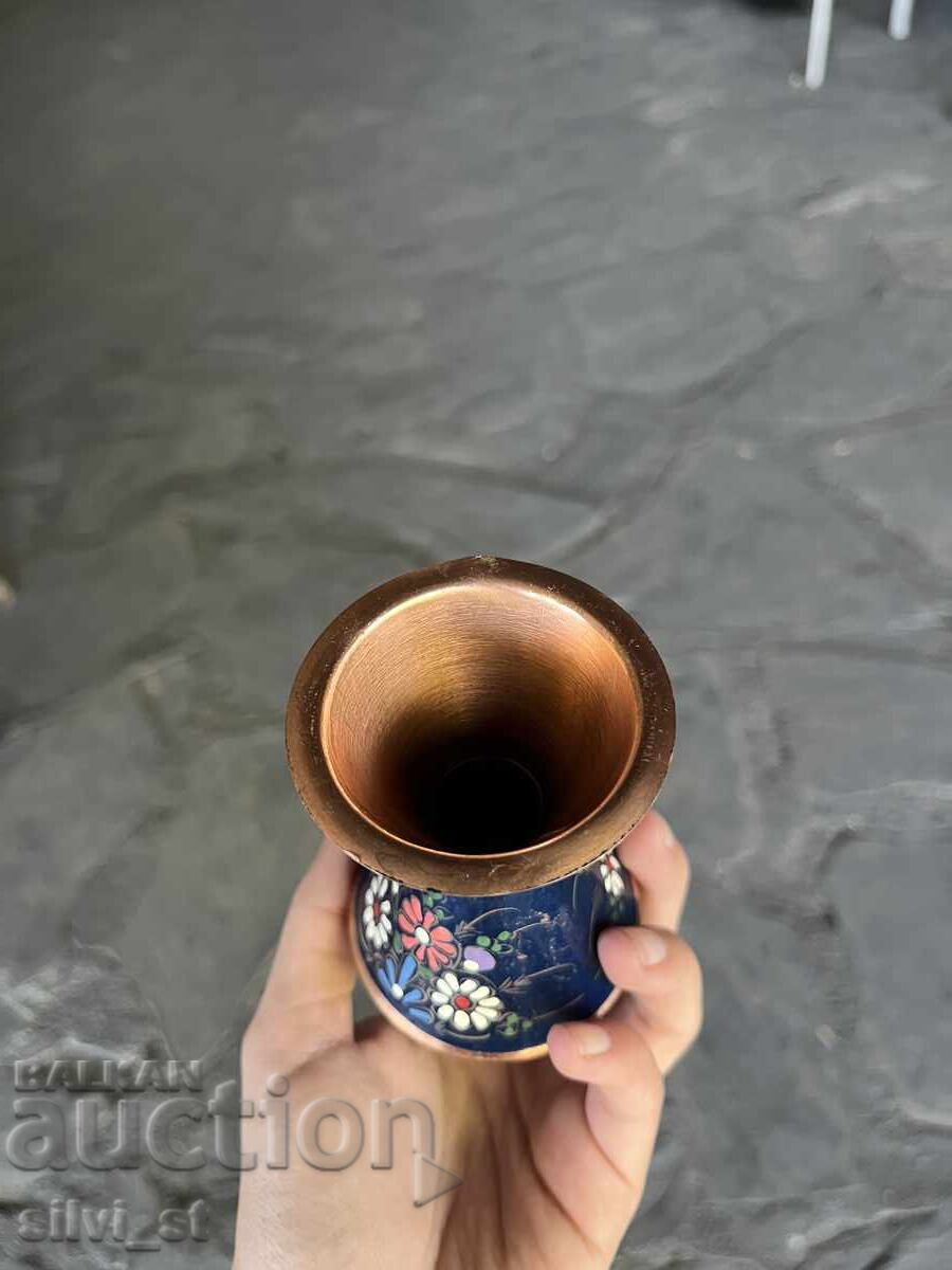 Доставка на Винтидж турска медна ваза Gulistan Доставка на Винтидж турска медна ваза Gulistan