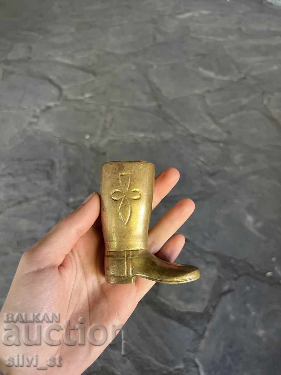 Χάλκινο ειδώλιο / Παπούτσι με τιμή 25.00 BGN | € 12.78