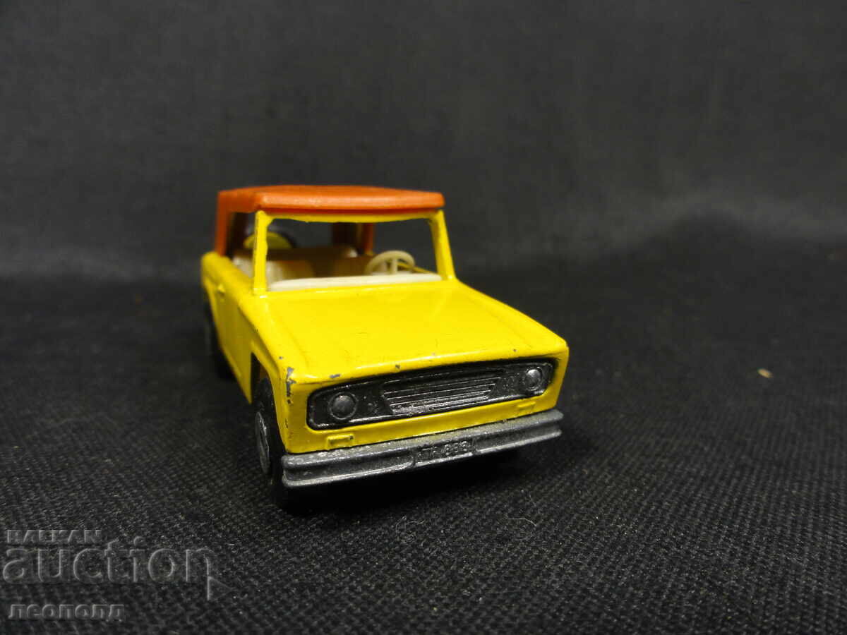 OLD RETRO METAL CAR MATCHBOX ENGLAND FIELD CAR - 5 OLD RETRO METAL CAR MATCHBOX ENGLAND FIELD CAR - 5