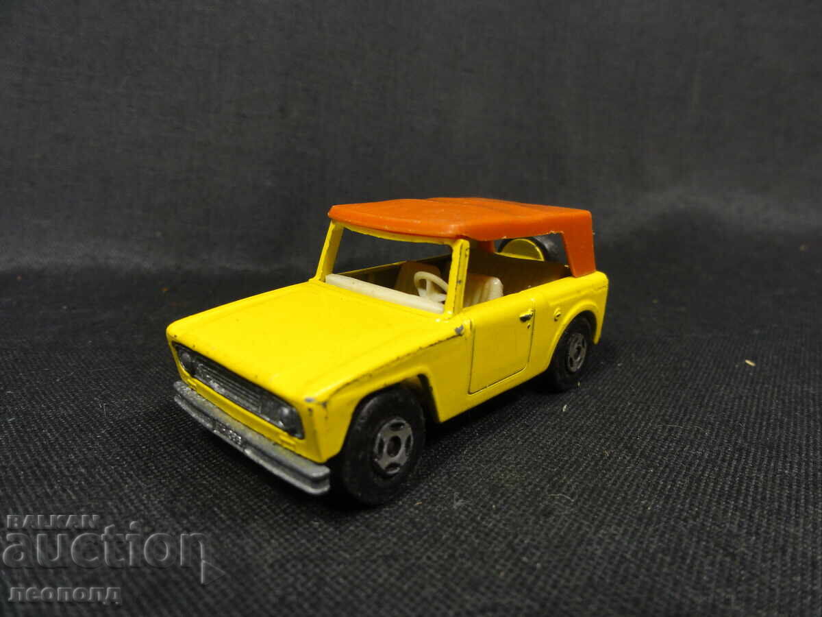 OLD RETRO METAL CAR MATCHBOX ENGLAND FIELD CAR OLD RETRO METAL CAR MATCHBOX ENGLAND FIELD CAR