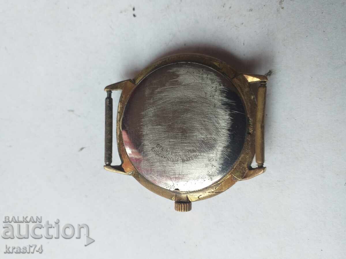 Επιχρυσωμένο ρολόι με τιμή 50.00 BGN | € 25.56 Επιχρυσωμένο ρολόι με τιμή 50.00 BGN | € 25.56