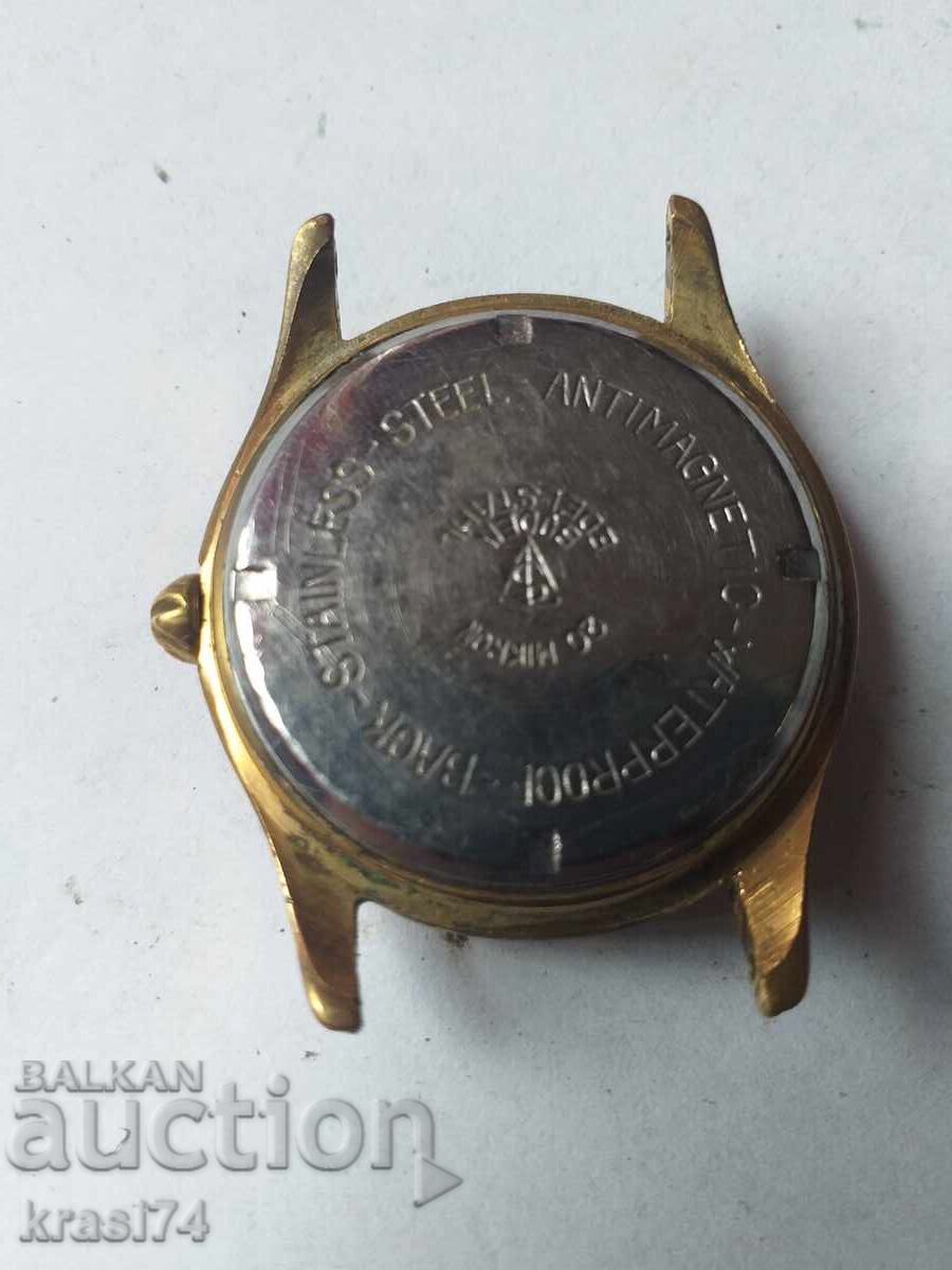 Επιχρυσωμένο ρολόι με τιμή 60.00 BGN | € 30.68 Επιχρυσωμένο ρολόι με τιμή 60.00 BGN | € 30.68