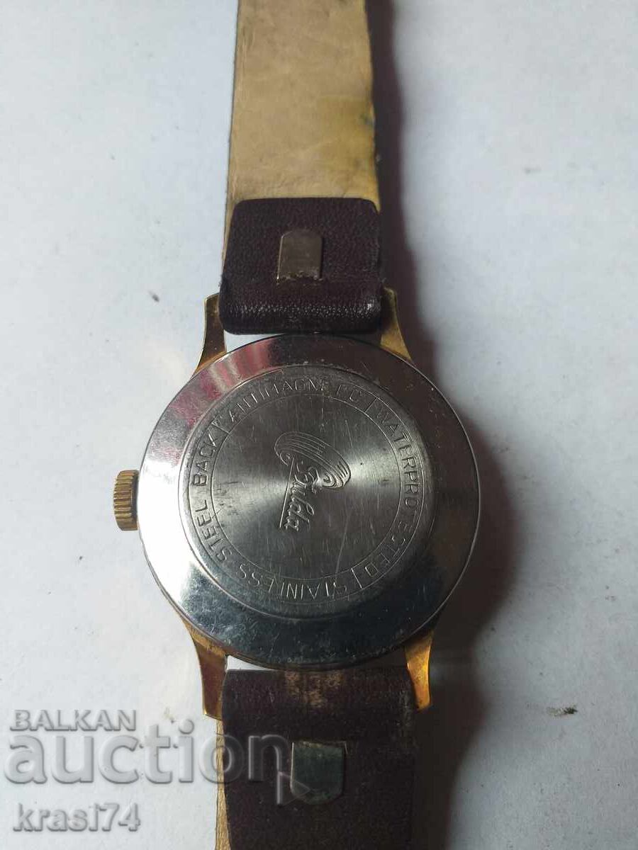 Επιχρυσωμένο ρολόι με τιμή 50.00 BGN | € 25.56 Επιχρυσωμένο ρολόι με τιμή 50.00 BGN | € 25.56