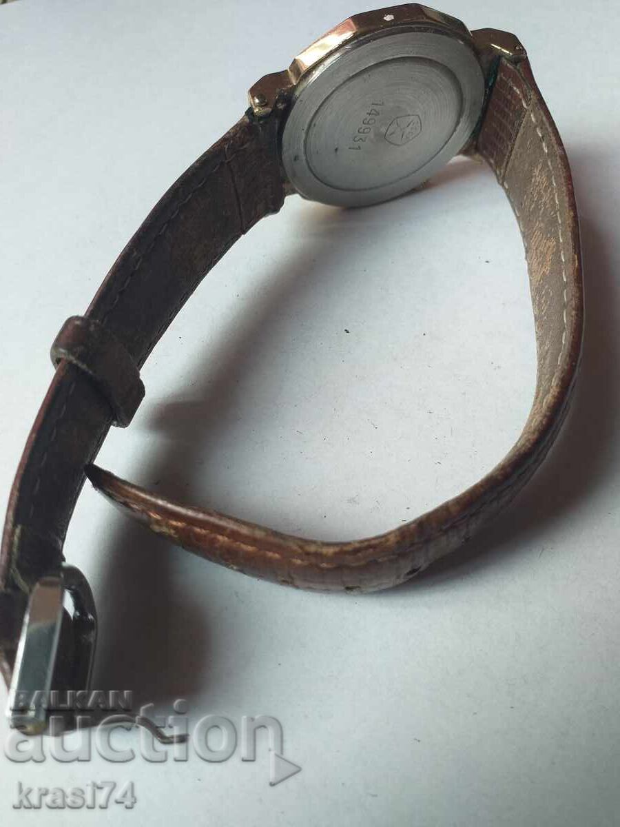 Επιχρυσωμένο ρολόι με τιμή 50.00 BGN | € 25.56