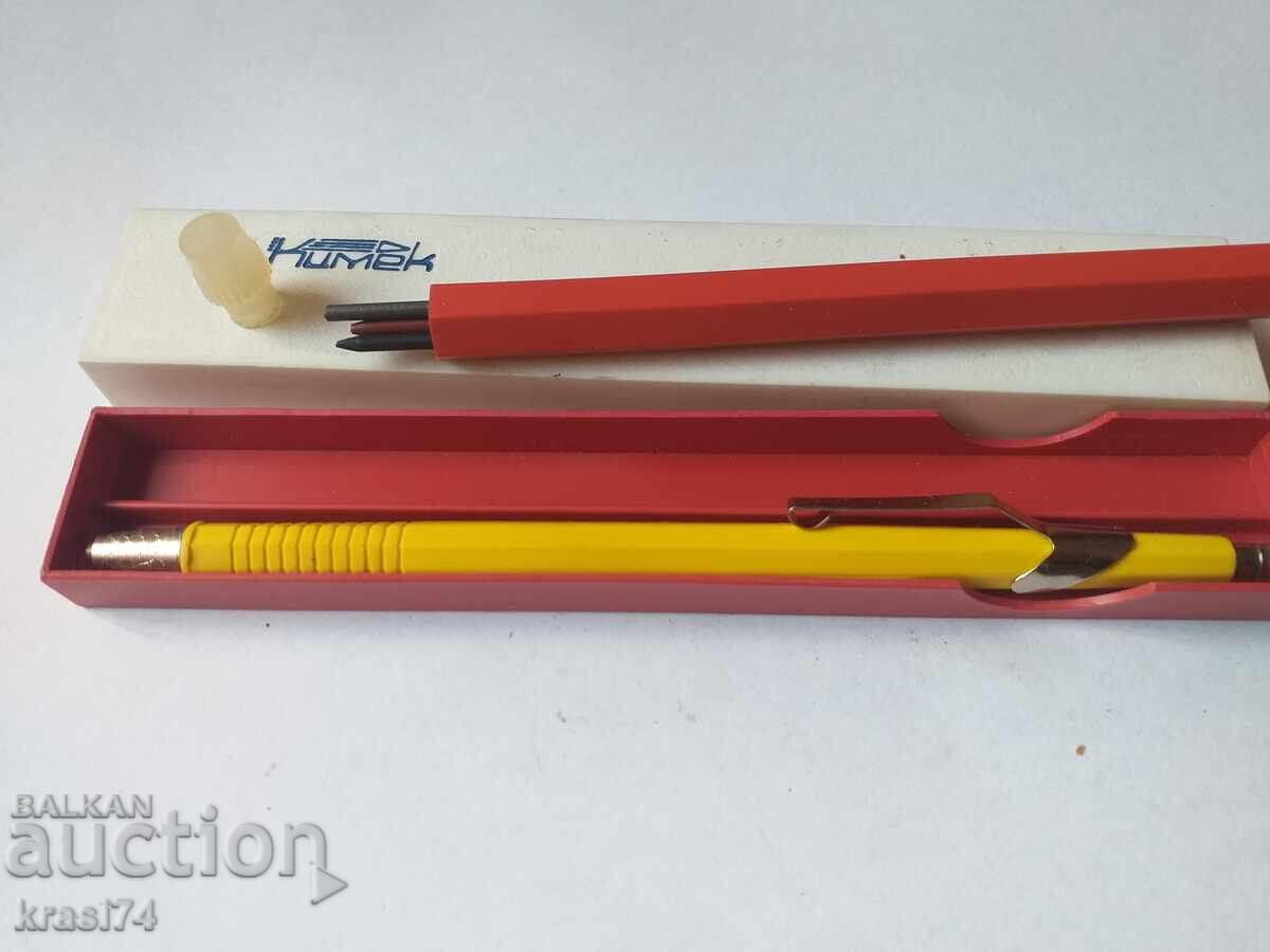 Creion automat cu preț 15.00 BGN | € 7.67