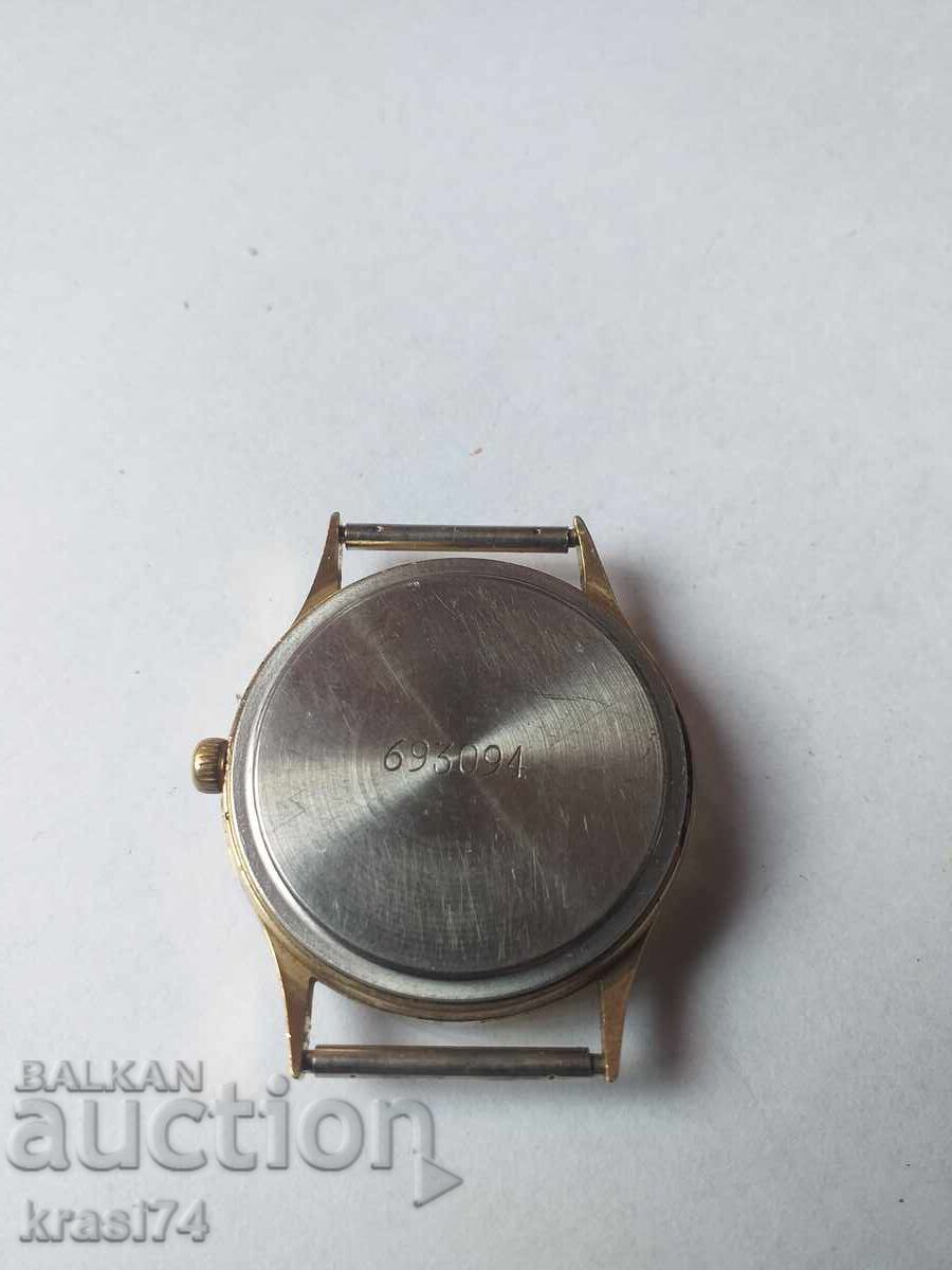 Επιχρυσωμένο ρολόι με τιμή 50.00 BGN | € 25.56 Επιχρυσωμένο ρολόι με τιμή 50.00 BGN | € 25.56