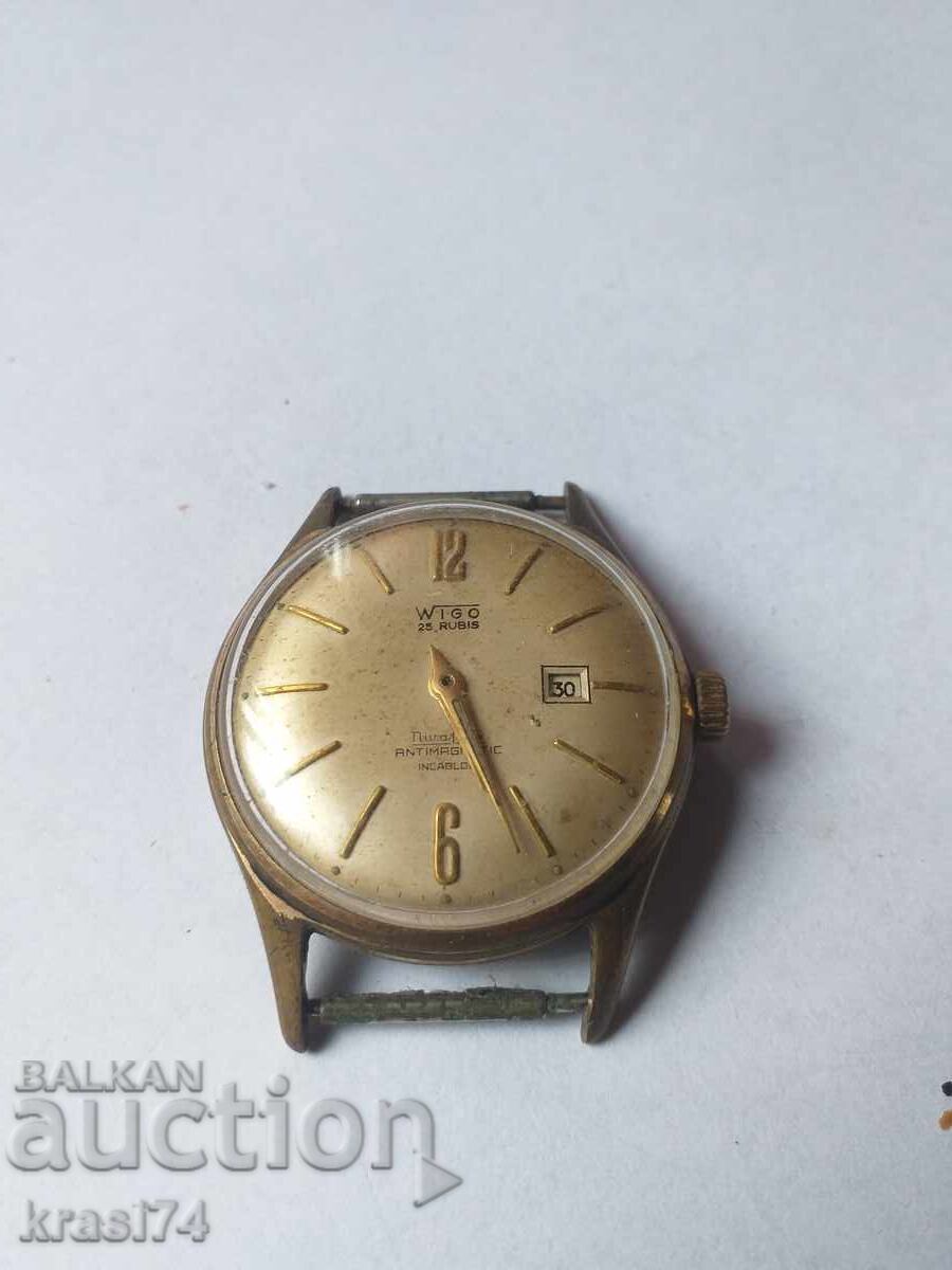 Επιχρυσωμένο ρολόι