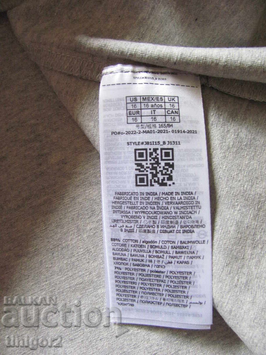 Auction  New with tag women's blouse GUESS size S