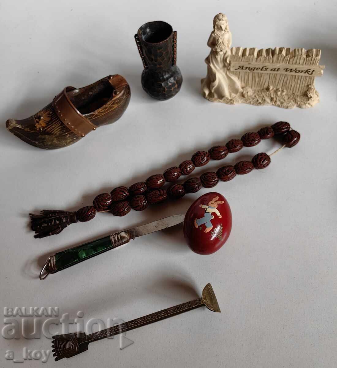 Delivery of LOT SOUVENIRS AND OTHER