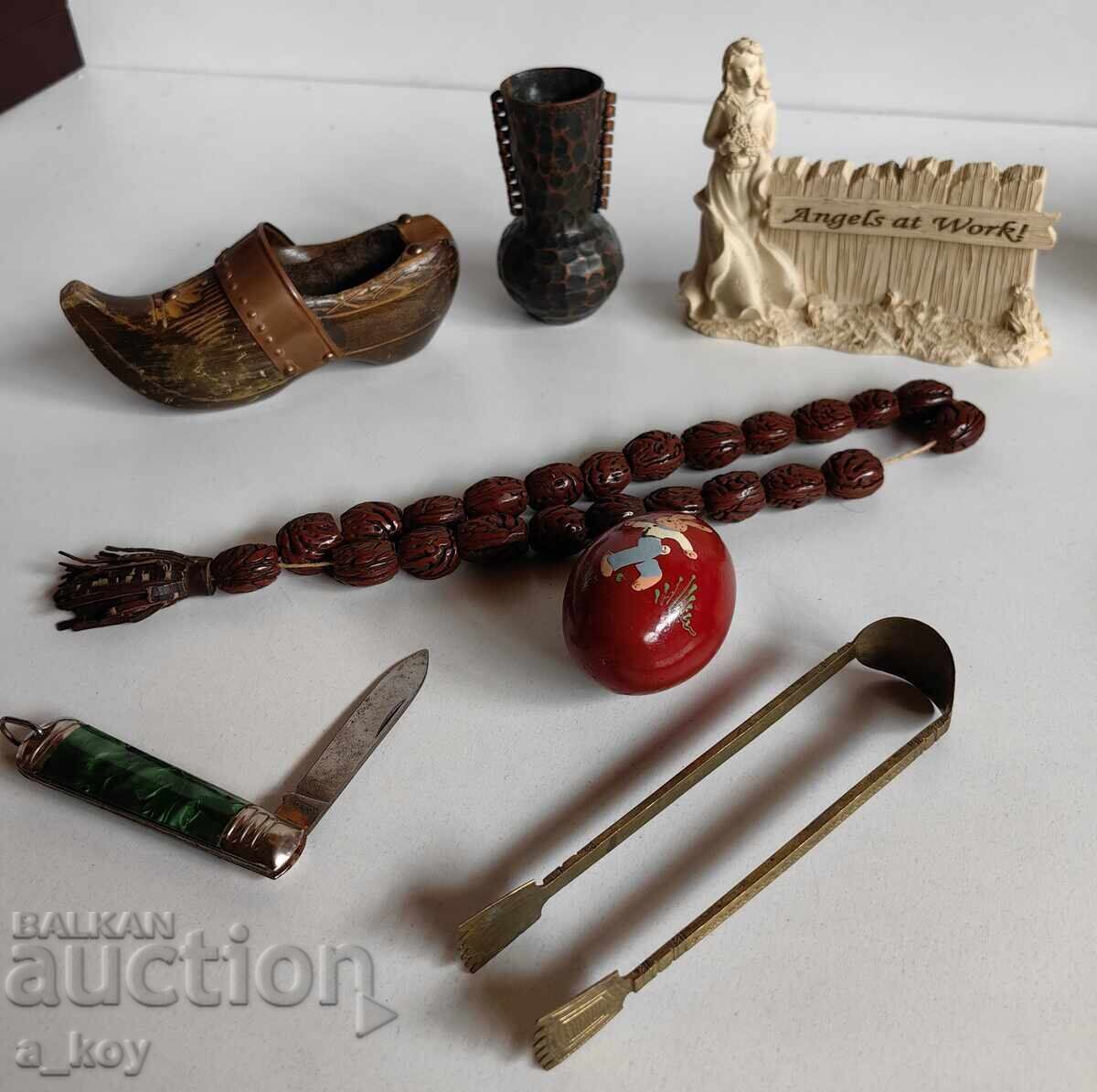 LOT SOUVENIRS AND OTHER