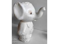 PLASTIC SOCIAL ELEPHANT CHILD'S TOY