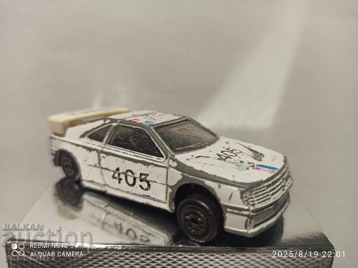 Стара играчка 1/46 рядка количка Peugeot 405 turbo 16v с цена € 6.00 | 11.74 лв.