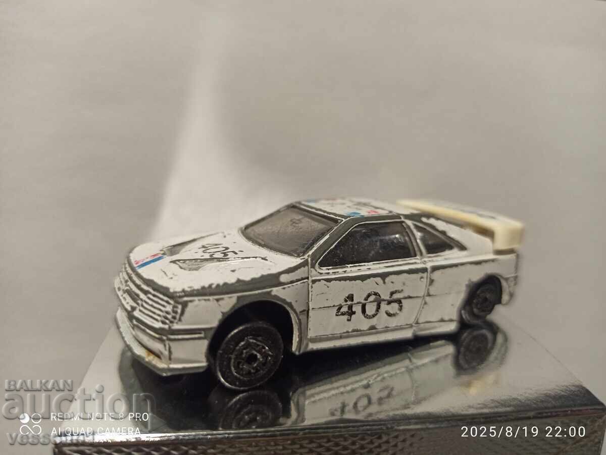 Стара играчка 1/46 рядка количка Peugeot 405 turbo 16v