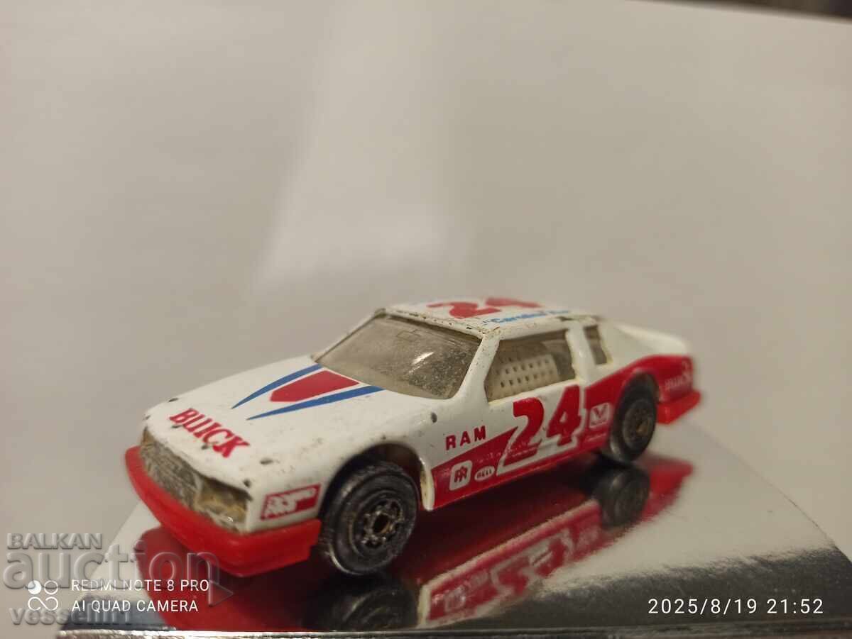 Jucărie veche 1/60 mașină rară Buick 24 horse le man