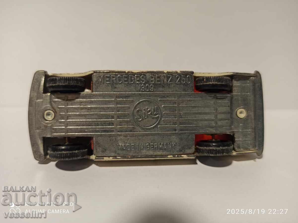 Παράδοση Mercedes W115 V250 siku παλιά επιγραφή Παράδοση Mercedes W115 V250 siku παλιά επιγραφή