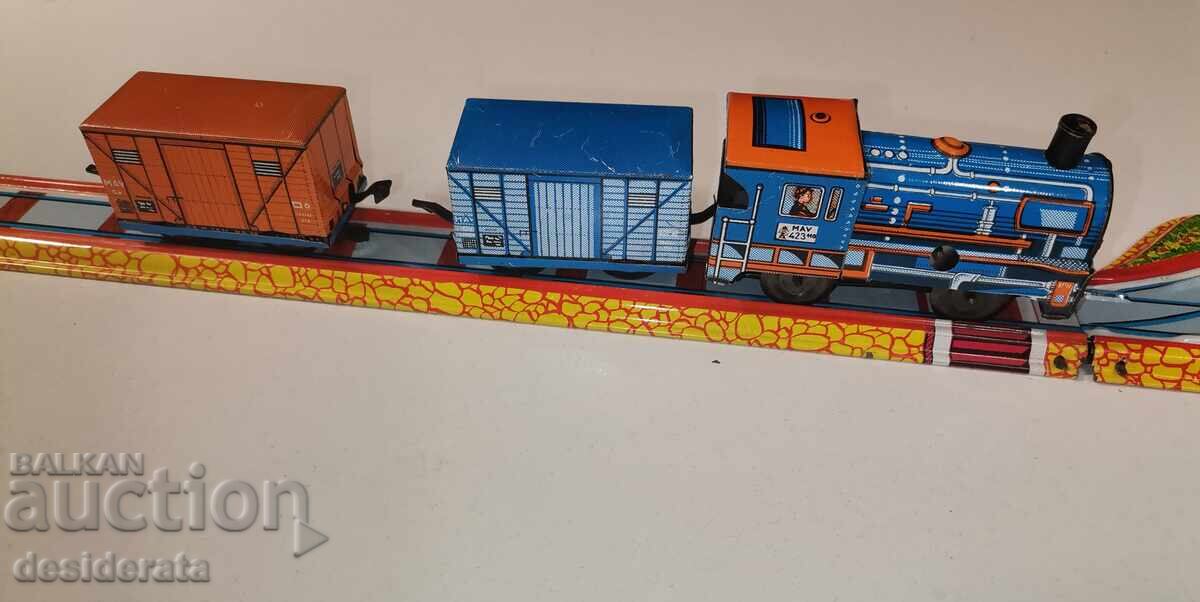 Παιδικό παιχνίδι - ελισσόμενο τρένο με τιμή 70.00 BGN | € 35.79