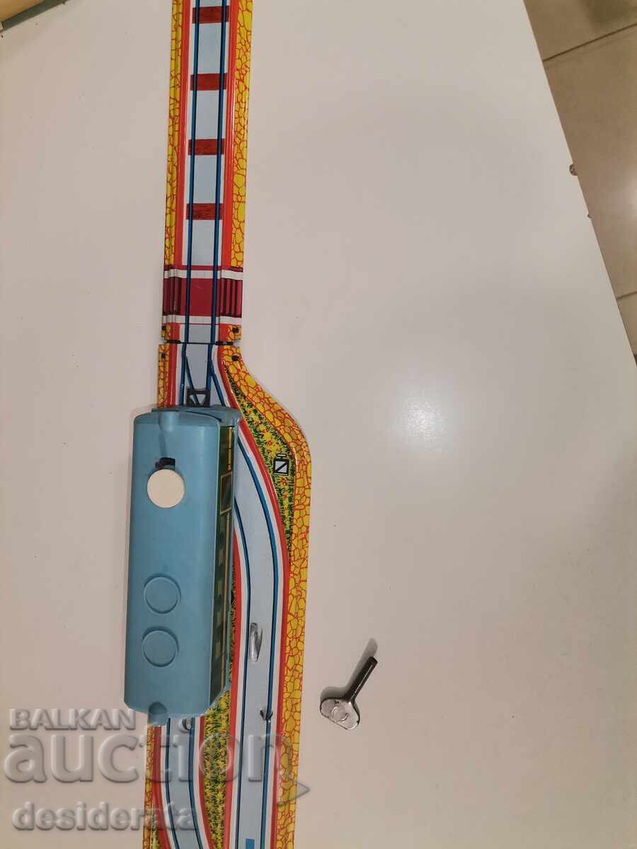 Δημοπρασία Παιδικό παιχνίδι - ελισσόμενο τρένο