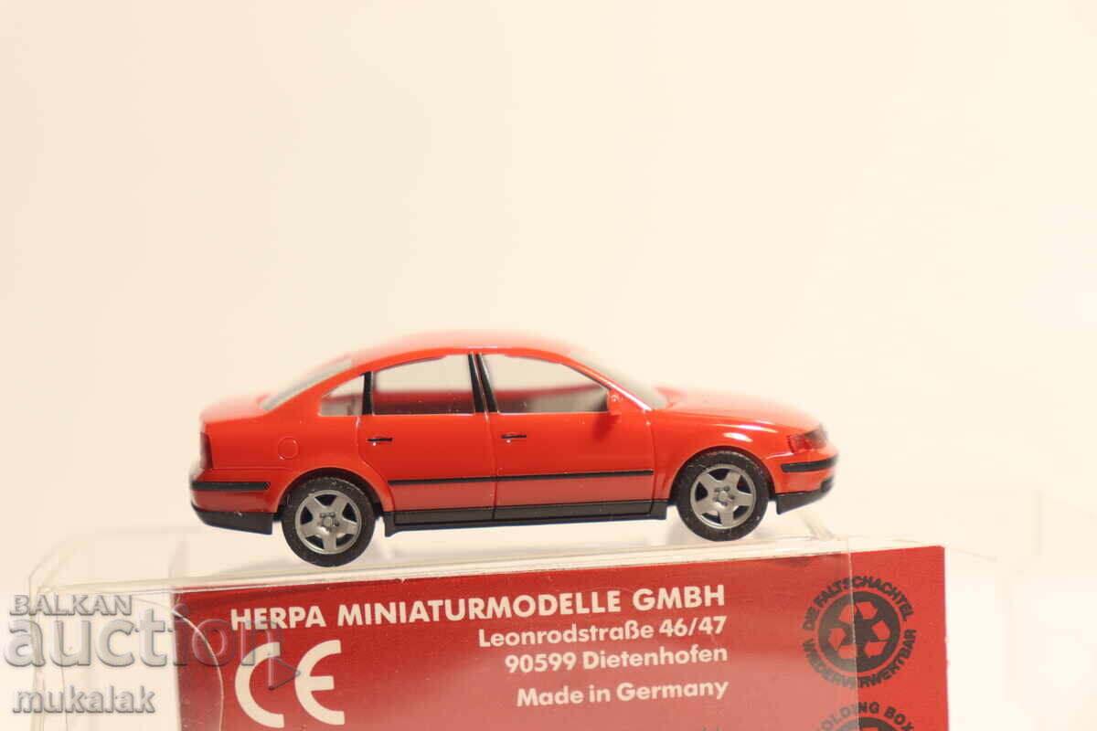 Delivery of HERPA H0 1/87 VW PASSAT MODEL CAR TOY