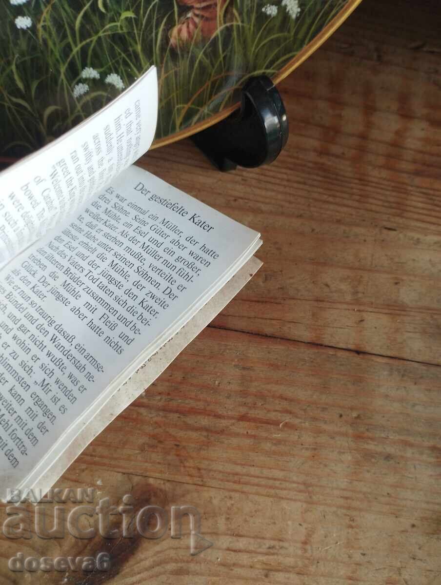 Beautiful Collector's Plate Kaiser, Puss in Boots - 6 Beautiful Collector's Plate Kaiser, Puss in Boots - 6