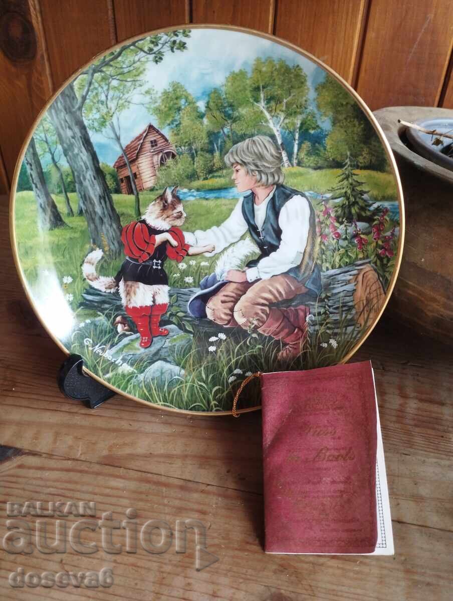 Beautiful Collector's Plate Kaiser, Puss in Boots Beautiful Collector's Plate Kaiser, Puss in Boots