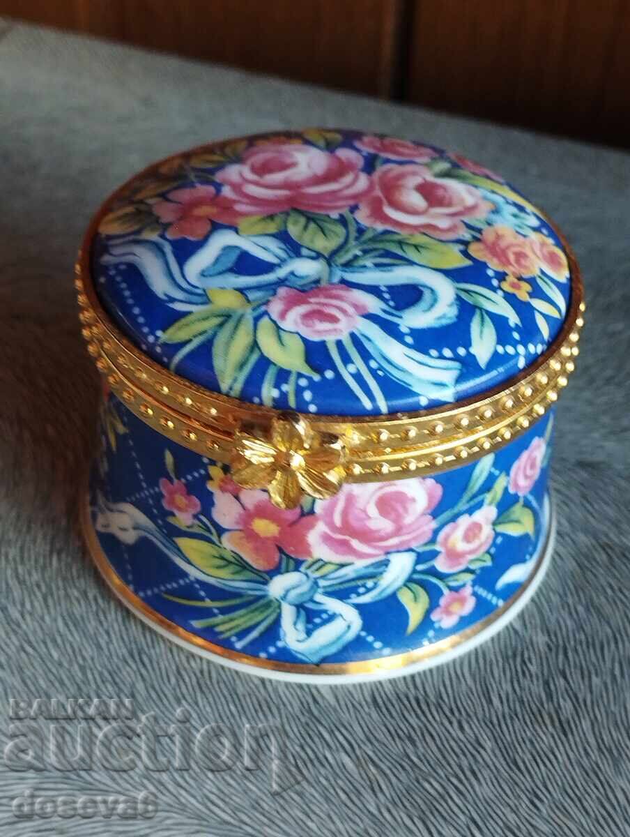 Fenton China 60 de ani de naștere, cutie de bijuterii, porțelan os