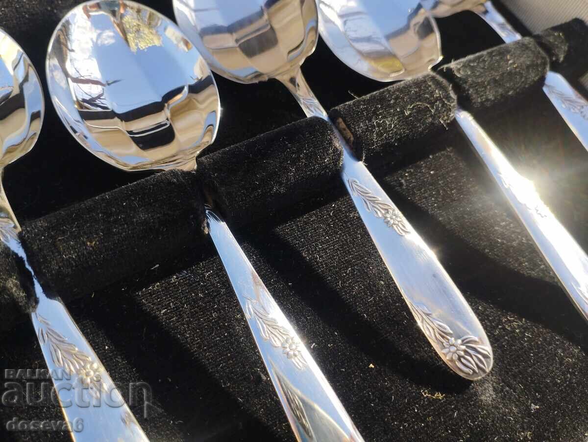 Delivery of ANGORA SILVER PLATE CO. LTD. Dessert Utensils