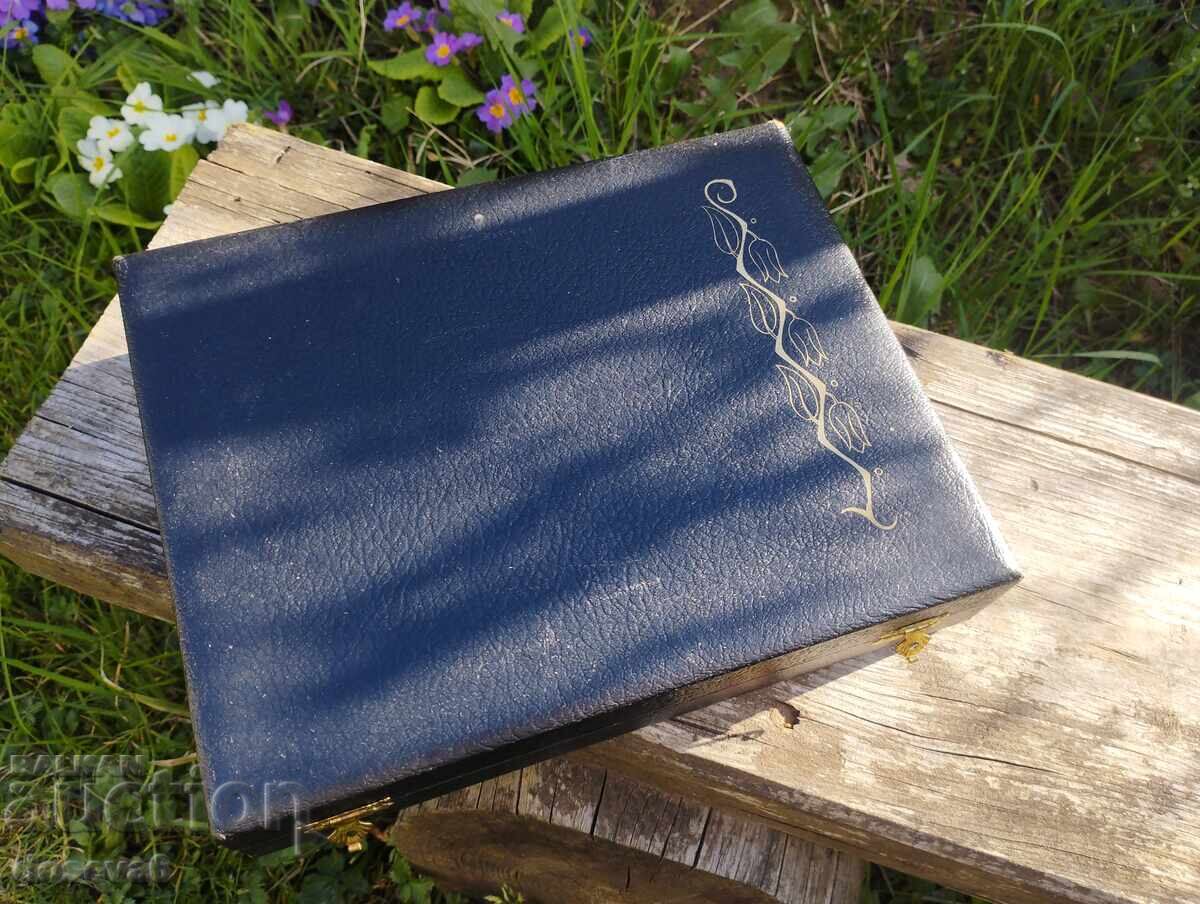 ANGORA SILVER PLATE CO. LTD. Dessert Utensils - 6