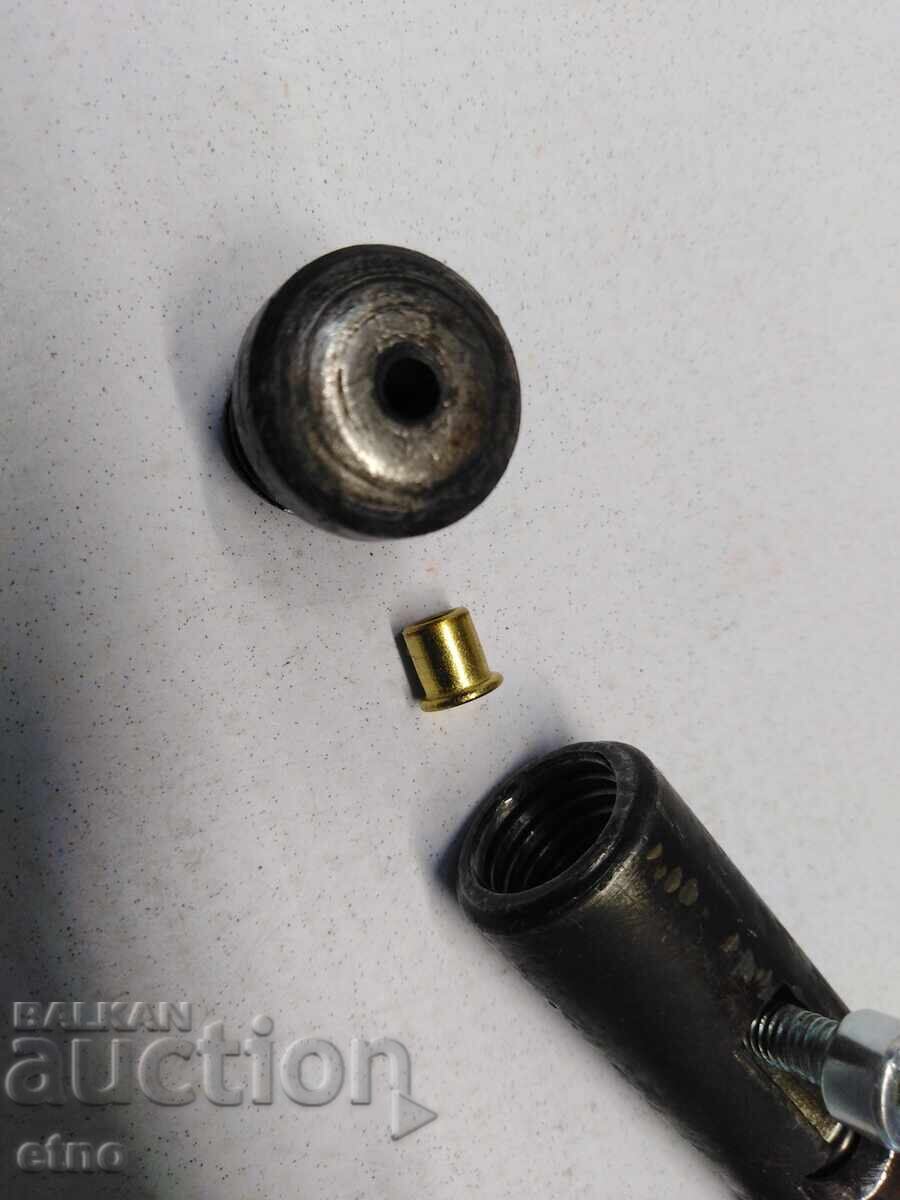 Delivery of EXPLODER, DOG CHASER WITH HUNTING CAPS, WASP