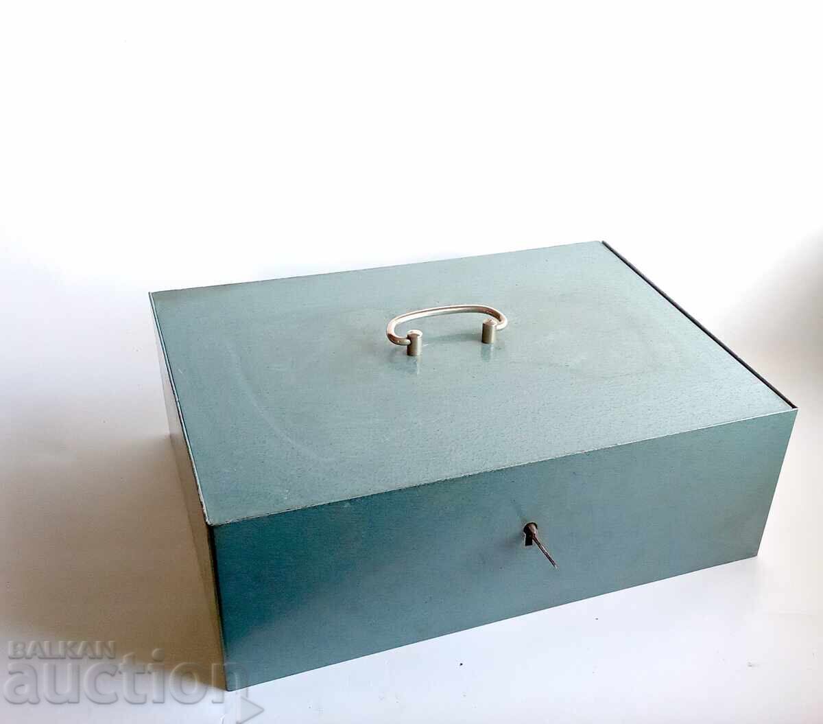 Μεγάλο Μεταλλικό χρηματοκιβώτιο - θησαυροφυλάκιο Μεγάλο Μεταλλικό χρηματοκιβώτιο - θησαυροφυλάκιο