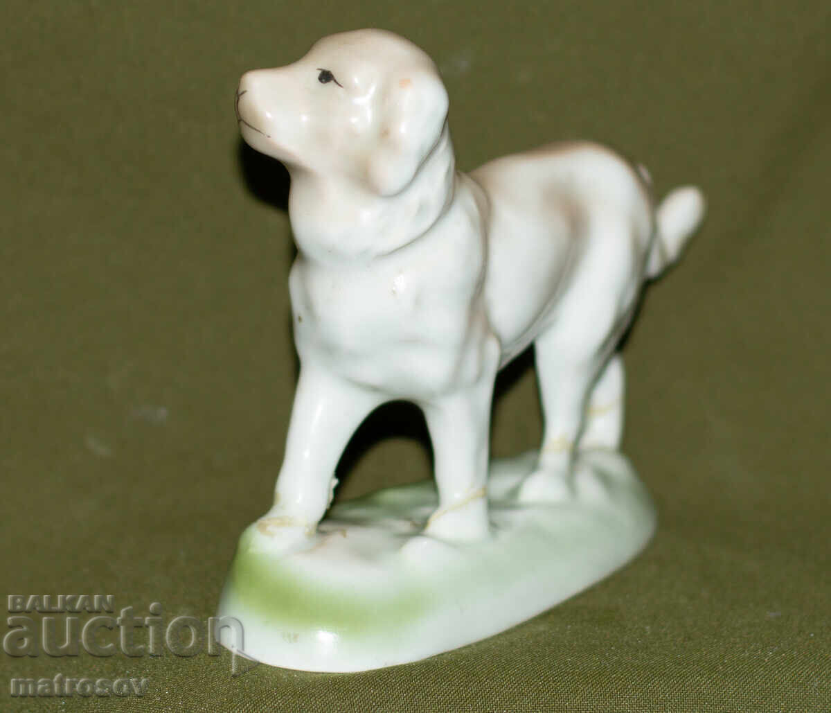 Delivery of Decorative porcelain figurine, dog