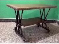 Măsuță de cafea veche, masivă, din fier forjat