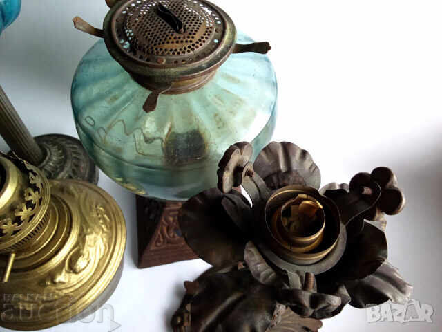 Old gas lamps and other items with price 1300.00 BGN | € 664.68